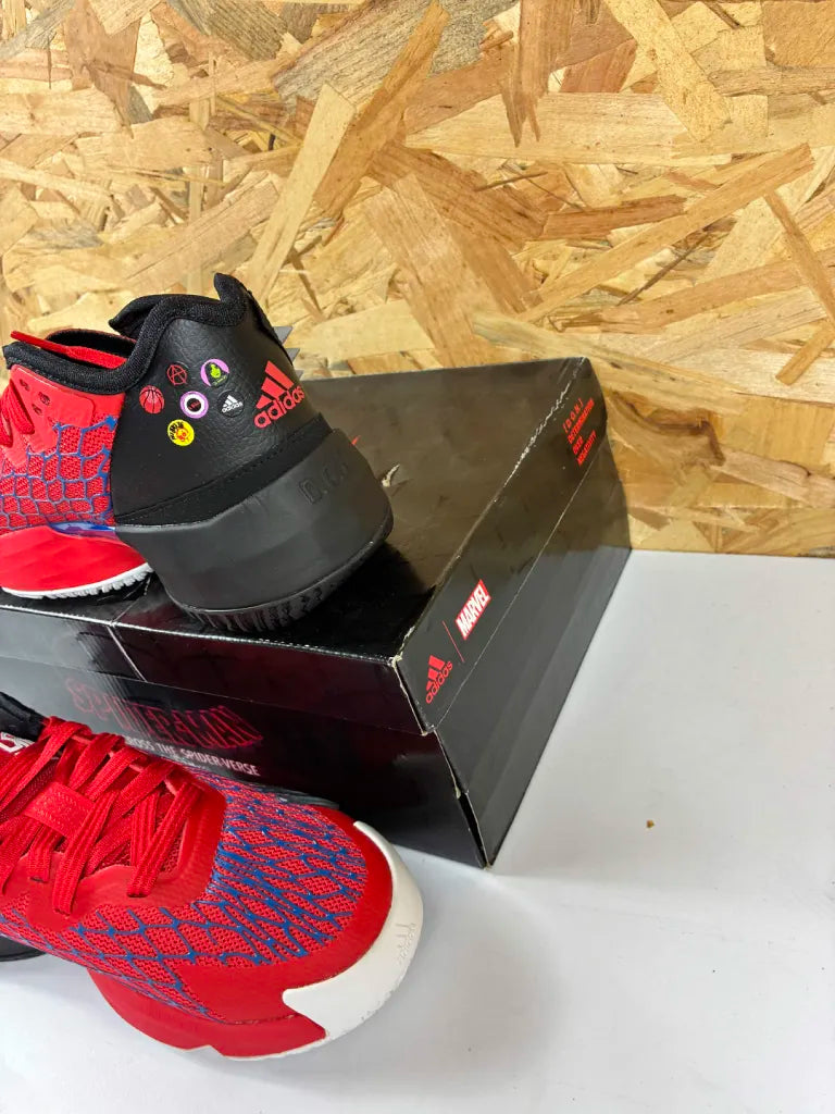 Baskets Adidas D.O.N. Issue 4 J – Chaussures Basketball Enfant – 36 2/3