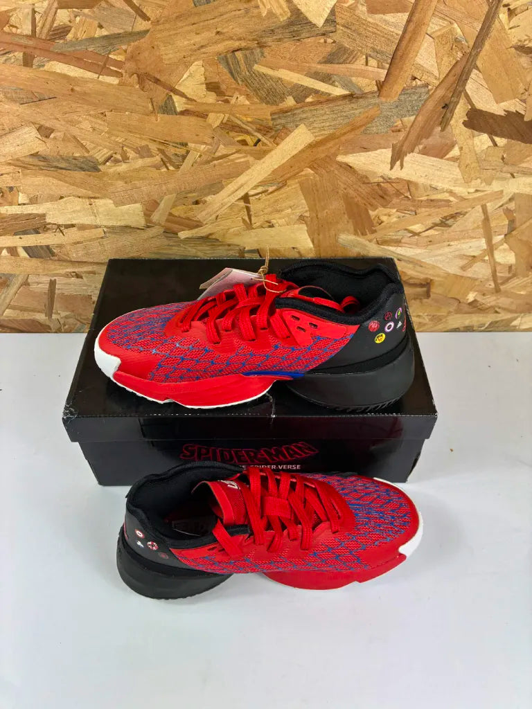 Baskets Adidas D.O.N. Issue 4 J – Chaussures Basketball Enfant – 36 2/3