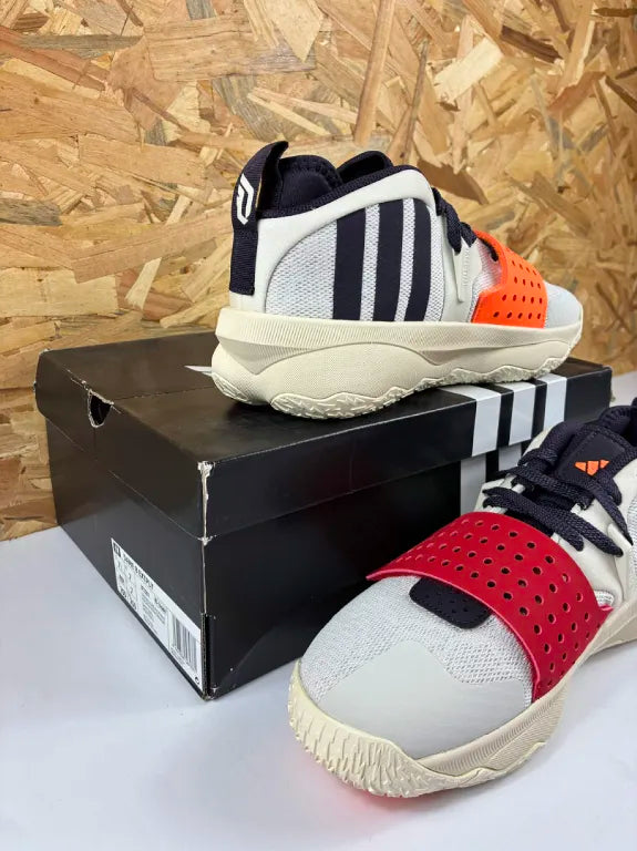 Baskets Adidas Dame 8 Extply – Chaussures Basketball Homme – 40 2/3