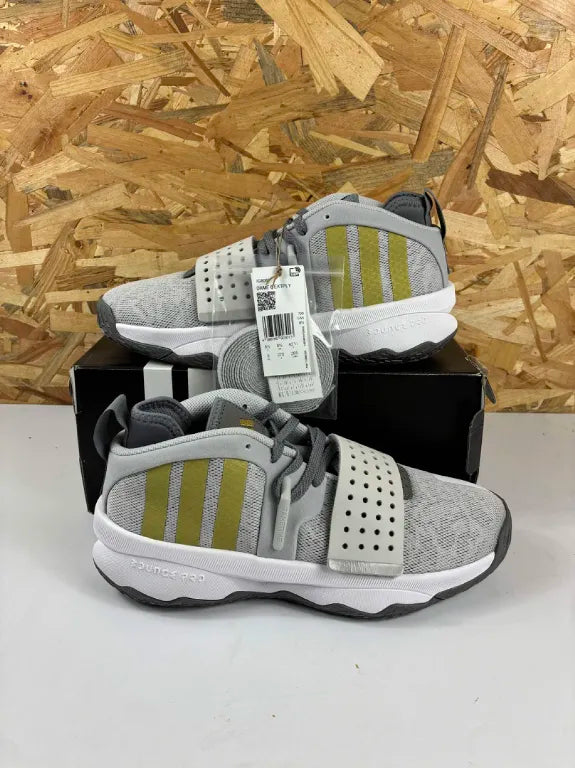 Baskets Adidas Dame 8 Extply – Chaussures Basketball Homme – 42 2/3