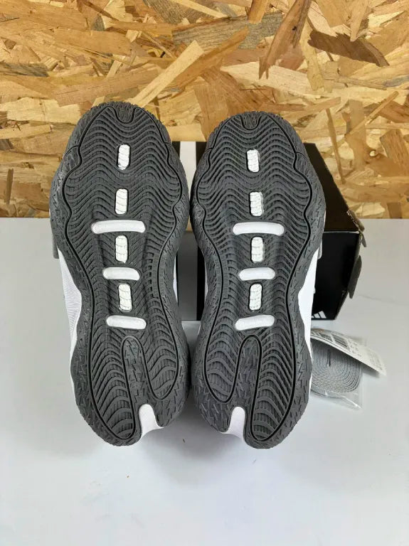 Baskets Adidas Dame 8 Extply – Chaussures Basketball Homme – 42 2/3