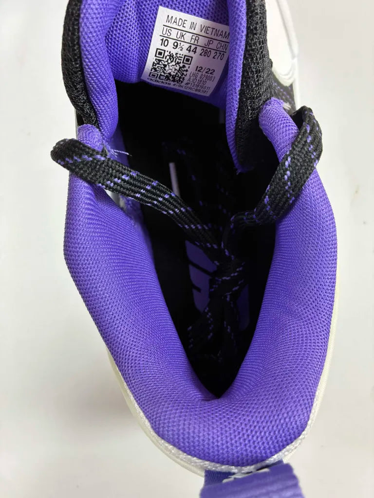Baskets Adidas Dame Certified – Chaussures Basketball Homme – 44
