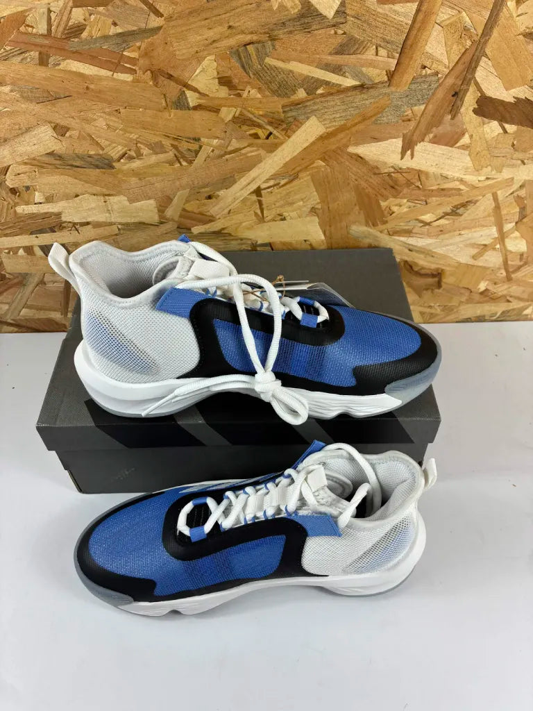 Baskets Adidas Adizero Select – Chaussures Basketball Homme – 41 1/3