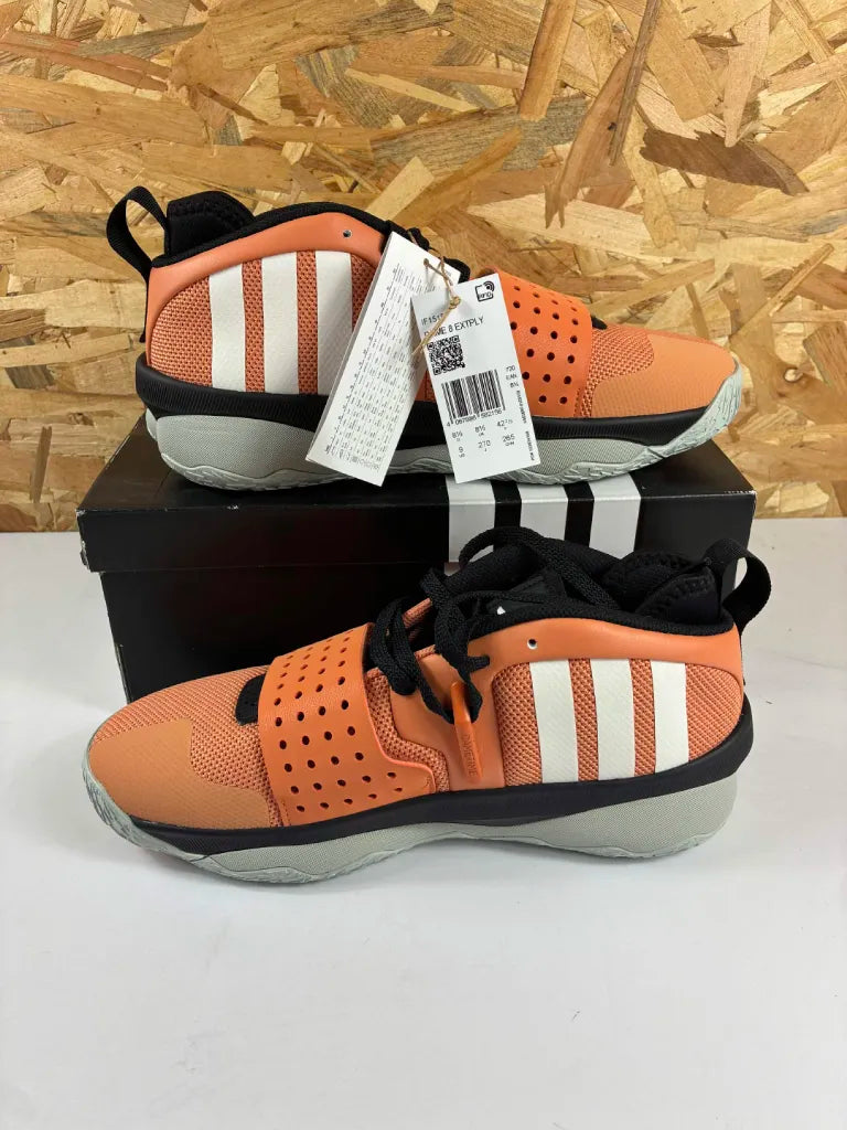 Baskets Adidas Dame 8 EXTPLY – Chaussures Basketball Homme – 42 2/3