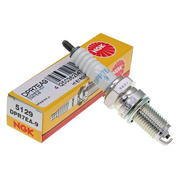 Bougie NGK DPR7EA-9 standard moto quad Honda Africa Twin Shadow Suzuki Intruder