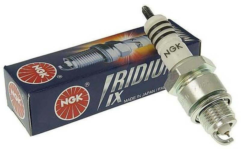Bujía NGK Iridium IX BR7HIX para scooters y motos de 50 a 900